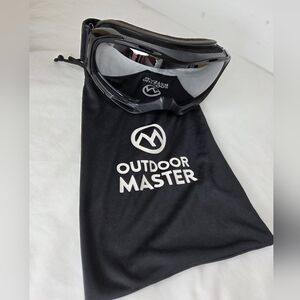 Outdoor Master Ski Goggles In Black With Mirror Lenses